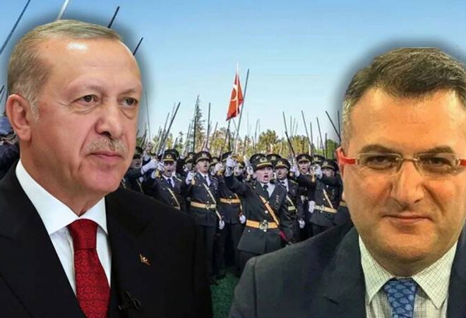 Cem Küçük: O yemini edip millete kılıç çeken kim varsa bedelini ödemeli, her subay Başkomutan Erdoğan ve milletin emrindedir